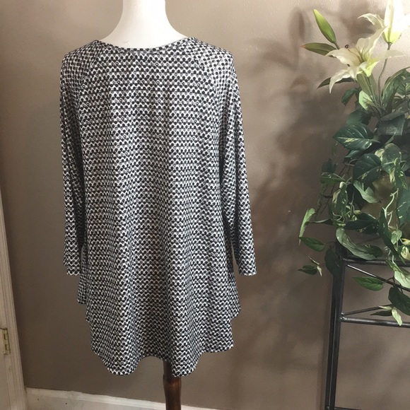 Chacha Vente Ladies Top - Picture 3 of 4